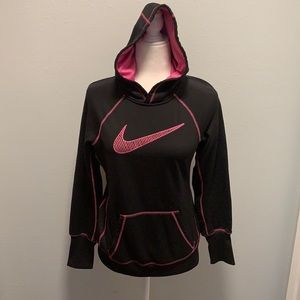 Nike therma fit hoodie size small